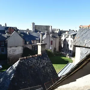 https://hyper-centre-cosy-appartement-avec-cachet.midi-pyreneeshotels.com