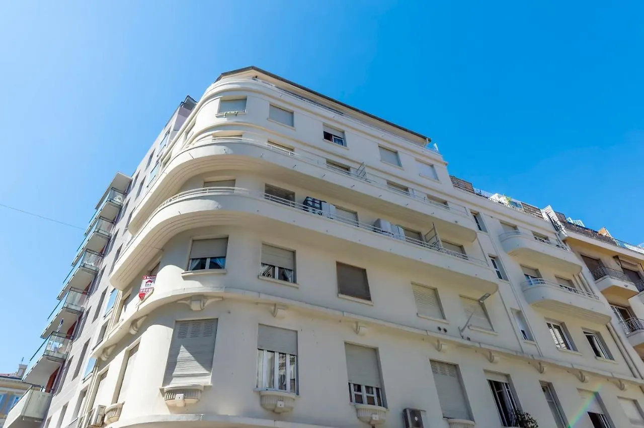 Charmant Appartement À 2 Pas De La Plage Nice
