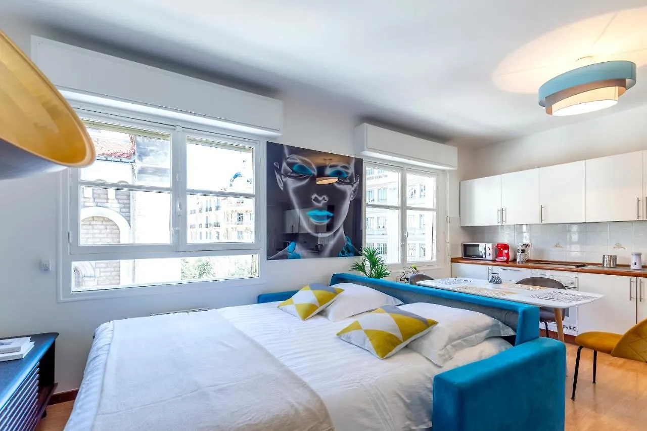 Charmant Appartement À 2 Pas De La Plage Nice France