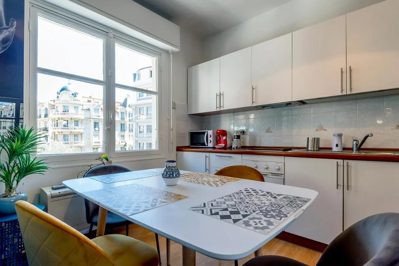 Charmant Appartement À 2 Pas De La Plage Nice
